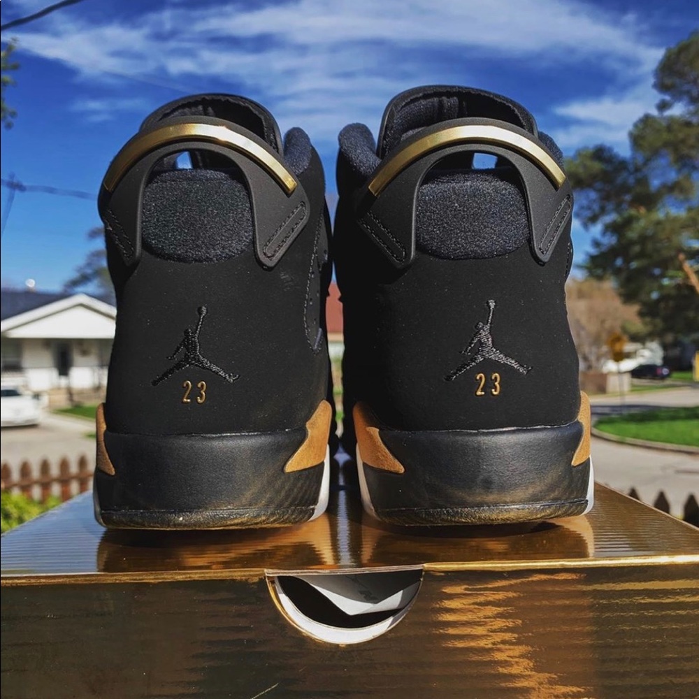Jordan 6 DMP size 6.5Y